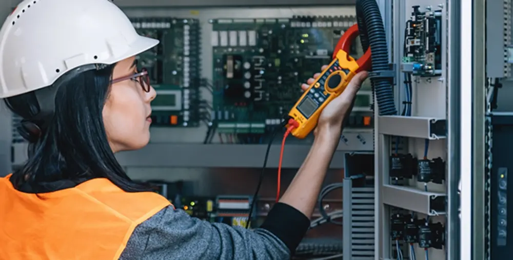 آوسبیلدونگ متخصص برق رشته پردرآمد در آوسبیلدونگ آلمان