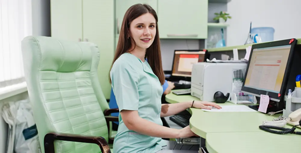 آوسبیلدونگ کارمند امور دفتری از رشته های پردرآمد آوسبیلدونگ آلمان